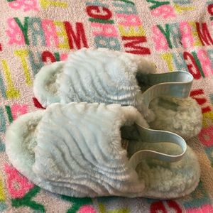 Ugg slides worn once